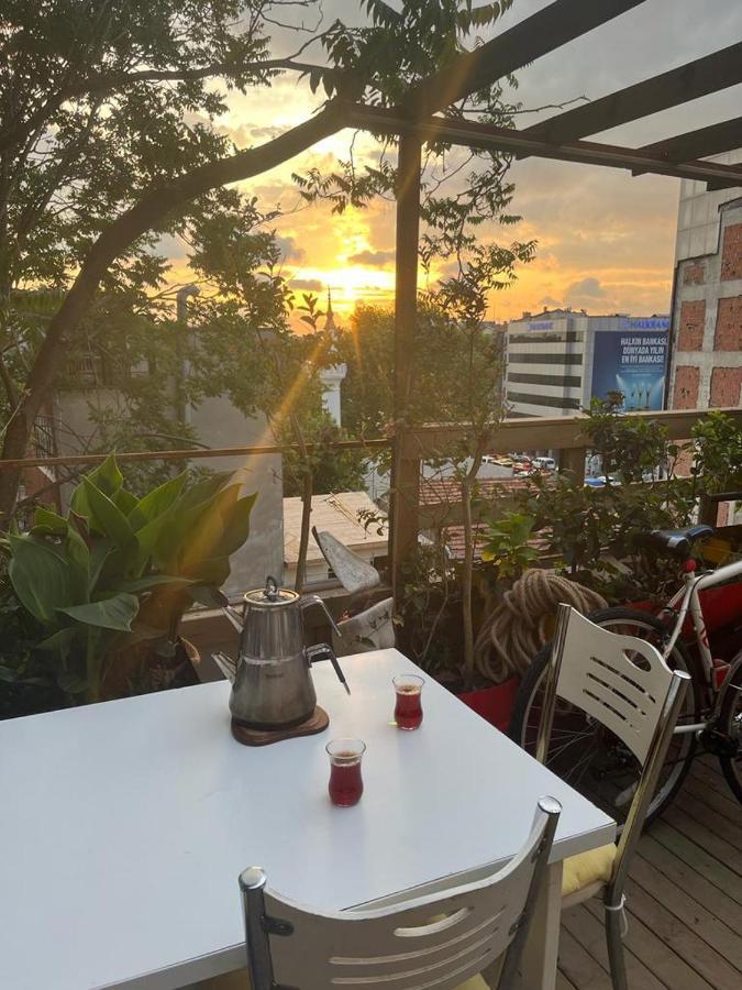 Central Apartment Kadikoy Terrace Bbq Close 2 Block Ferry Bull Metro Nighlife Istanbul Exterior foto